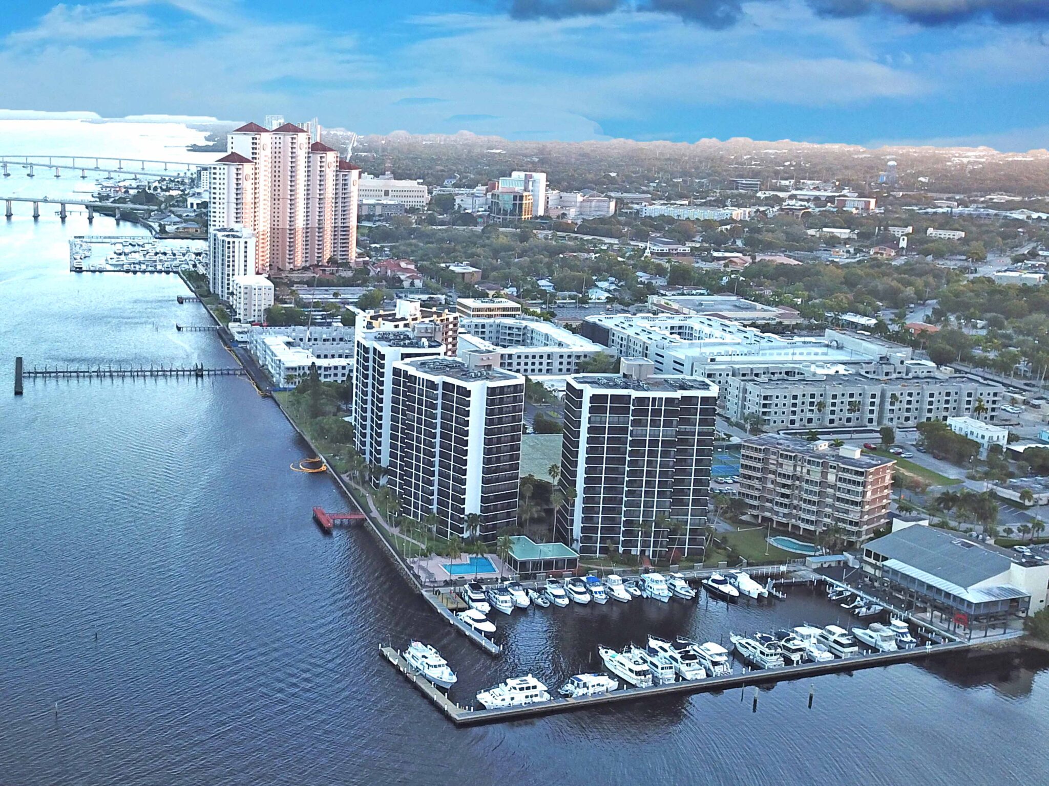 Best boat dock for rent in Fort Myers Neighbors Parking